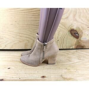 PAUL GREEN 8.5 Bonzai Perforated Bootie SISAL NUBUCK TAN NUDE Beige Ankle Boots